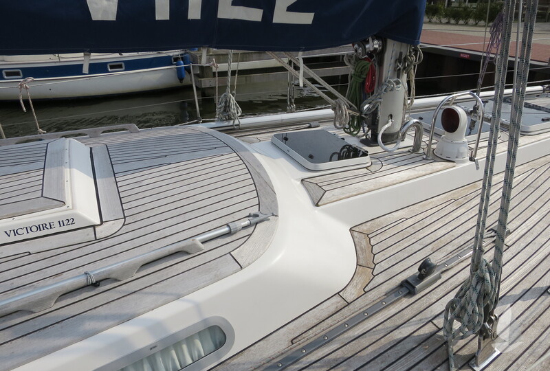 Victoire 1122 Vic's Blue