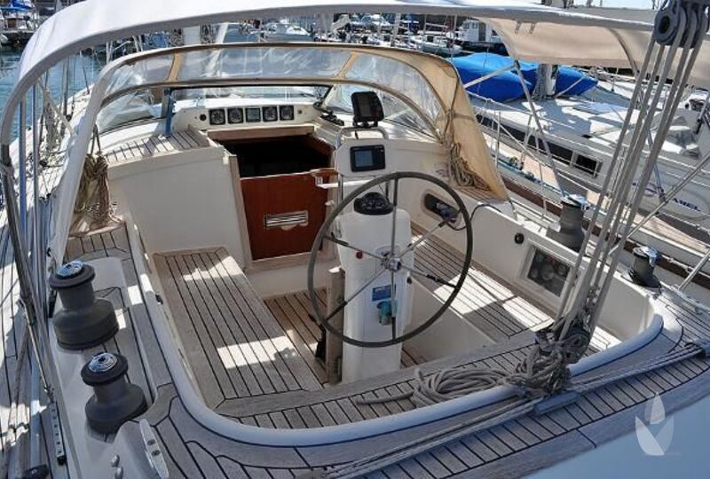 Contest 48CS Mestralero Dos