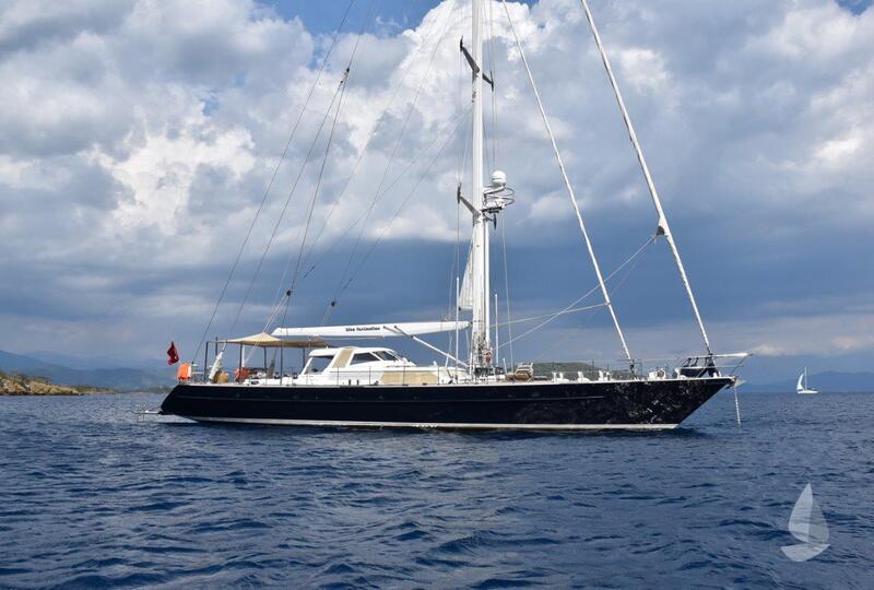 Jongert 2800 S . Blue Fascination